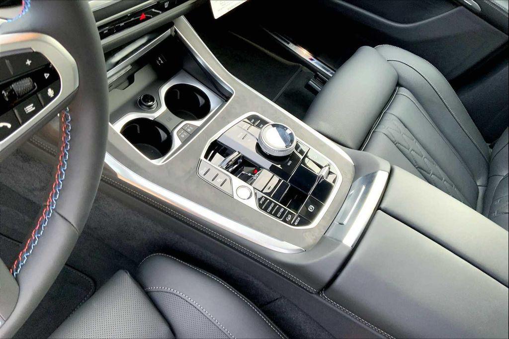 new 2026 BMW X7 car, priced at $120,955
