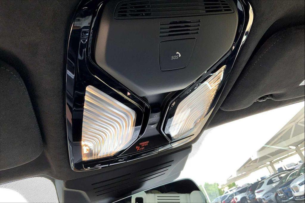 new 2026 BMW X7 car, priced at $120,955