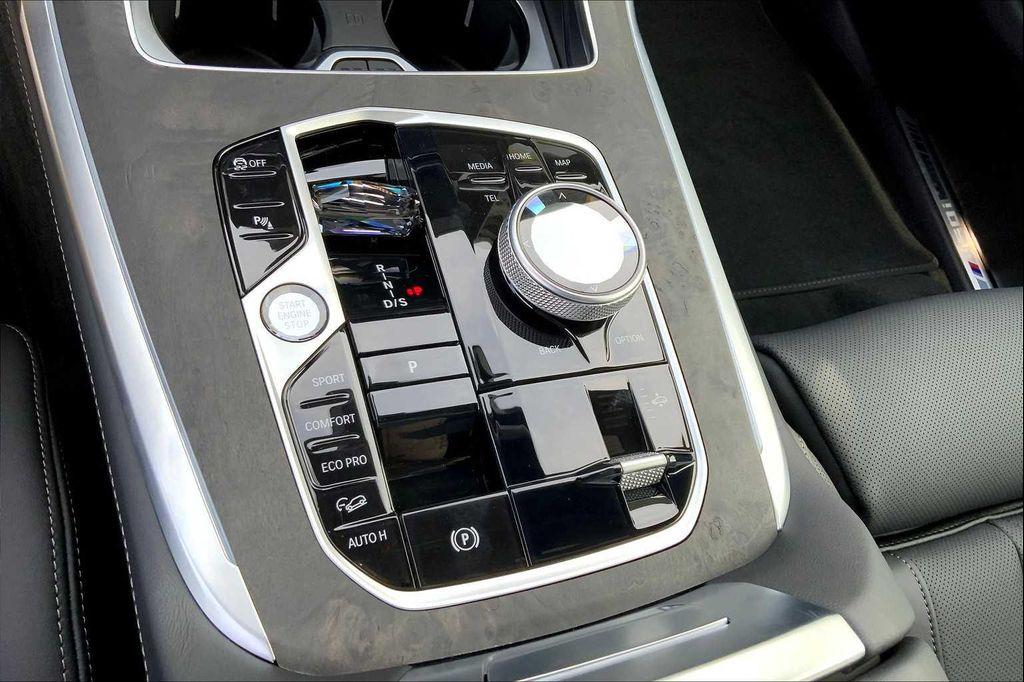 new 2026 BMW X7 car, priced at $120,955