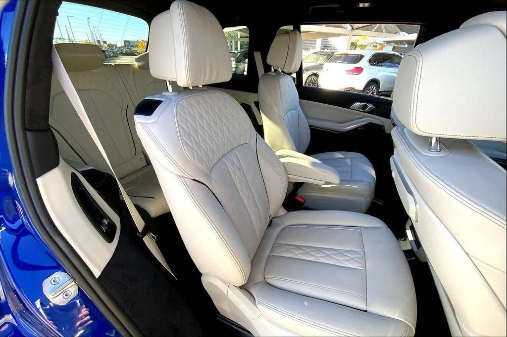 used 2024 BMW X7 car, priced at $89,990