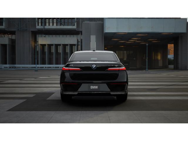 new 2025 BMW i7 car, priced at $130,255