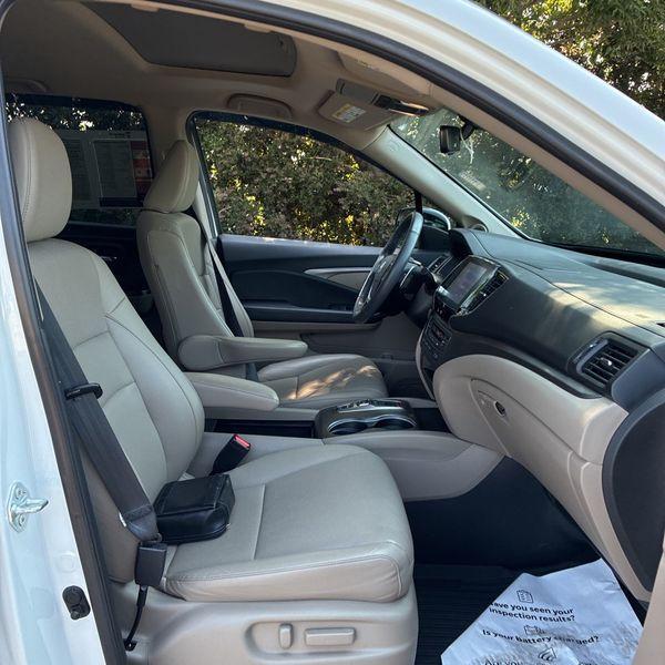 used 2022 Honda Ridgeline car, priced at $33,599