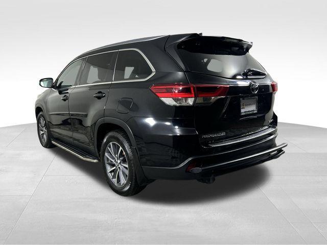 used 2019 Toyota Highlander car, priced at $23,740