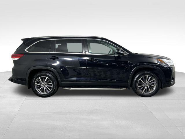 used 2019 Toyota Highlander car, priced at $23,740