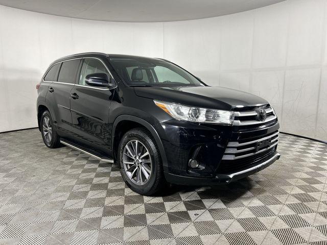 used 2019 Toyota Highlander car, priced at $24,350