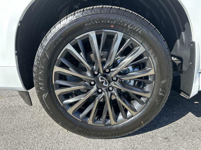 new 2026 INFINITI QX80 car, priced at $116,860
