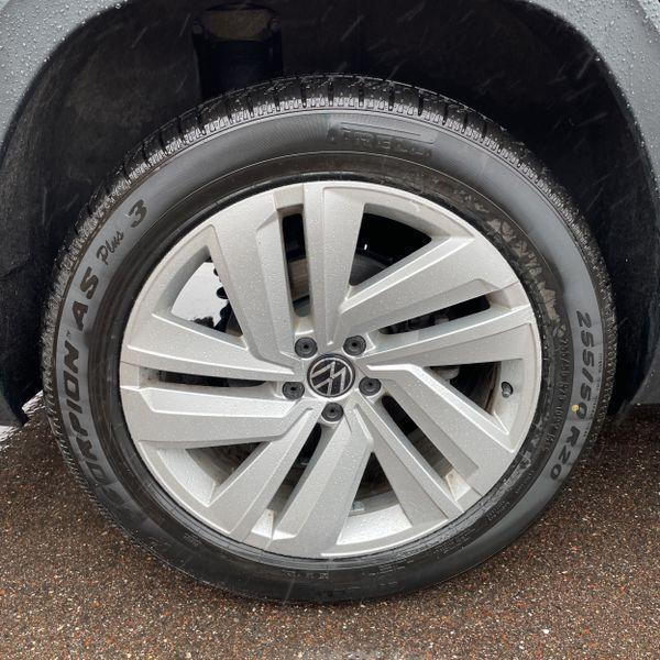 used 2021 Volkswagen Atlas car, priced at $29,995