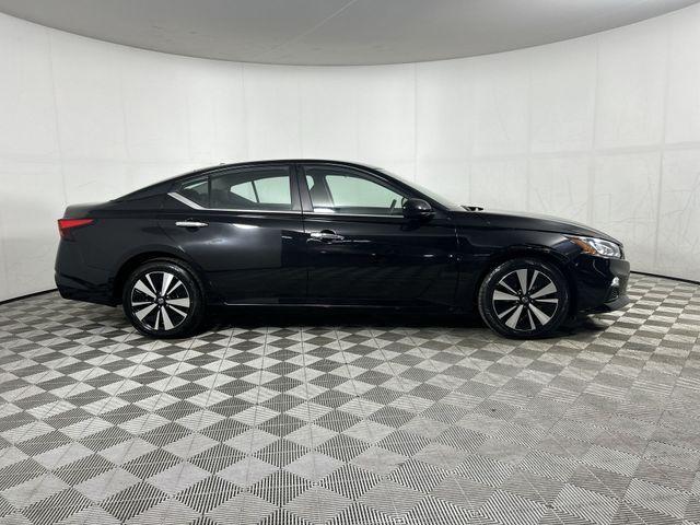 used 2021 Nissan Altima car, priced at $17,672