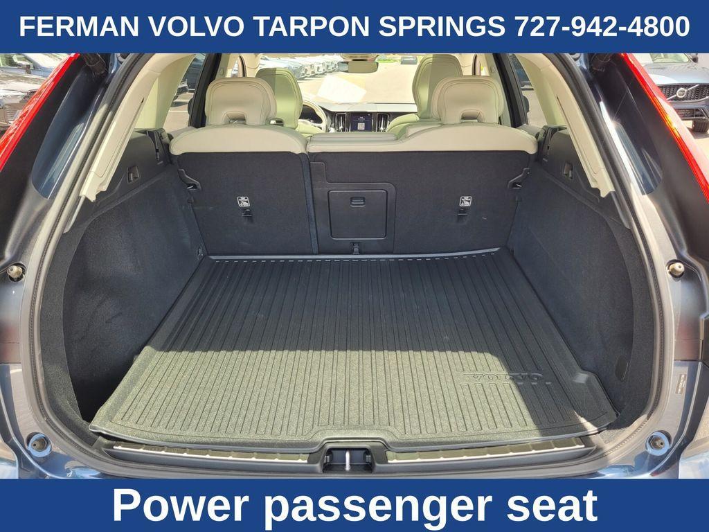 new 2025 Volvo XC60 car, priced at $55,725
