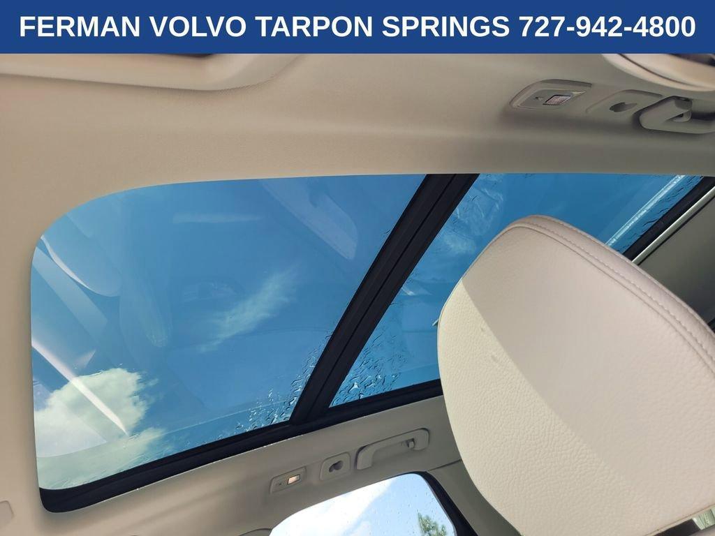 new 2025 Volvo XC60 car, priced at $55,725