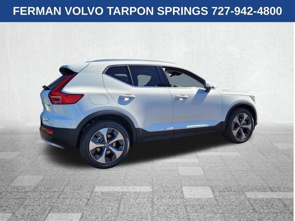 new 2025 Volvo XC40 car, priced at $46,015