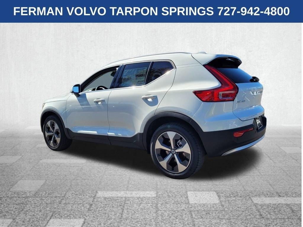 new 2025 Volvo XC40 car, priced at $46,015