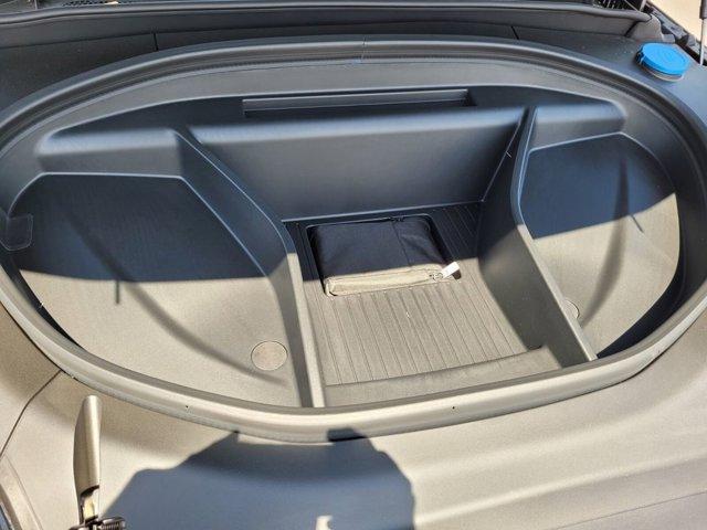 new 2025 Volvo EX90 car, priced at $85,045