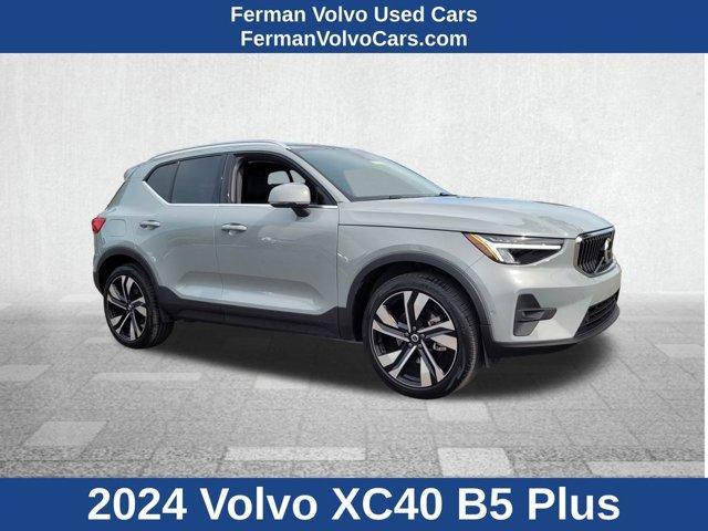 used 2024 Volvo XC40 car, priced at $35,677