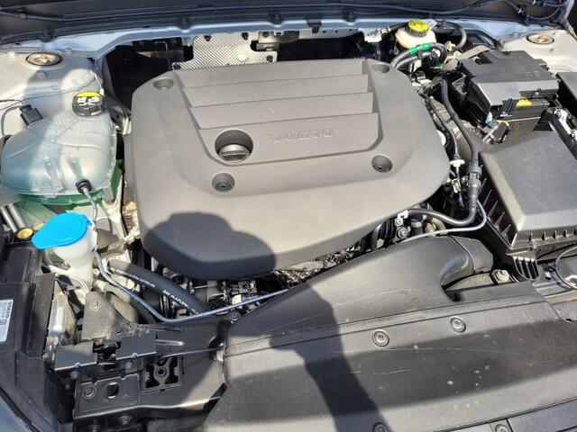used 2025 Volvo XC40 car, priced at $30,200