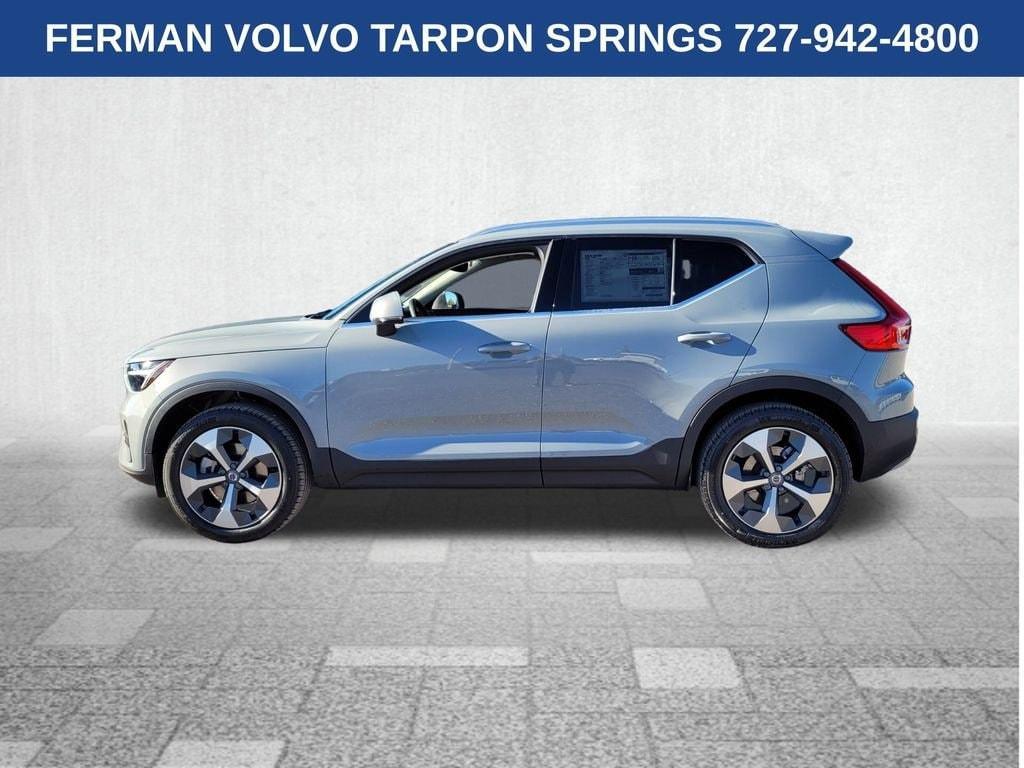 new 2025 Volvo XC40 car, priced at $45,465