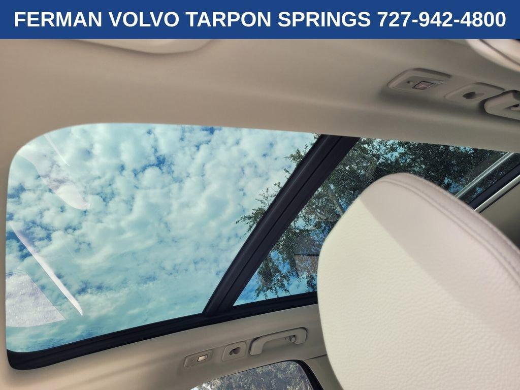 new 2025 Volvo XC60 car, priced at $54,975