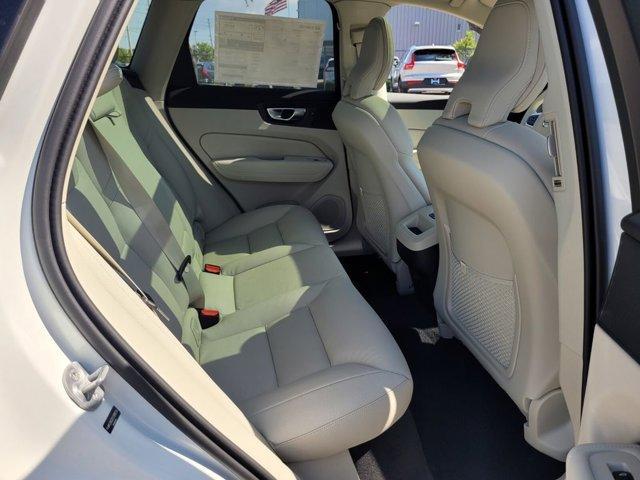 new 2025 Volvo XC60 car, priced at $55,360