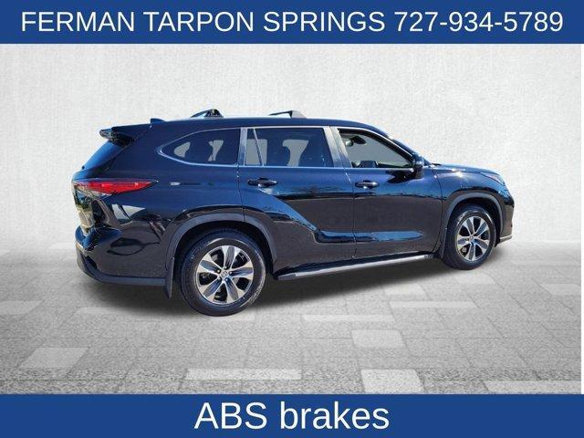 used 2023 Toyota Highlander car, priced at $36,000