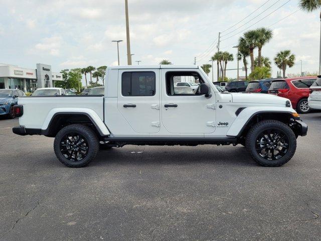 new 2025 Jeep Gladiator car, priced at $44,785