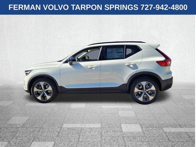 new 2026 Volvo XC40 car