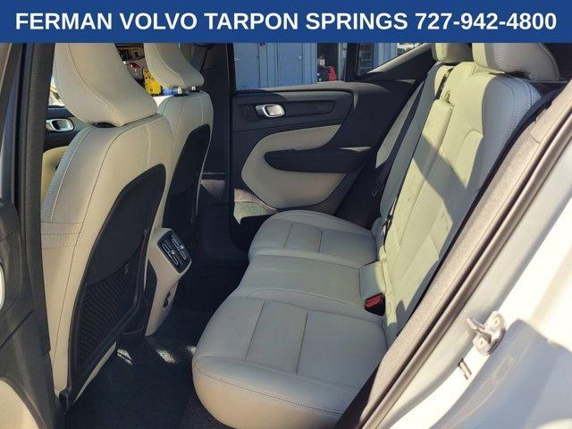 new 2026 Volvo XC40 car