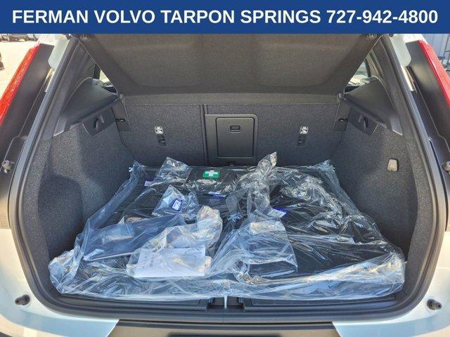 new 2026 Volvo XC40 car