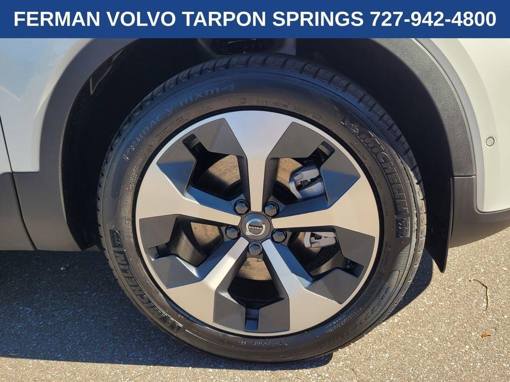 new 2026 Volvo XC40 car