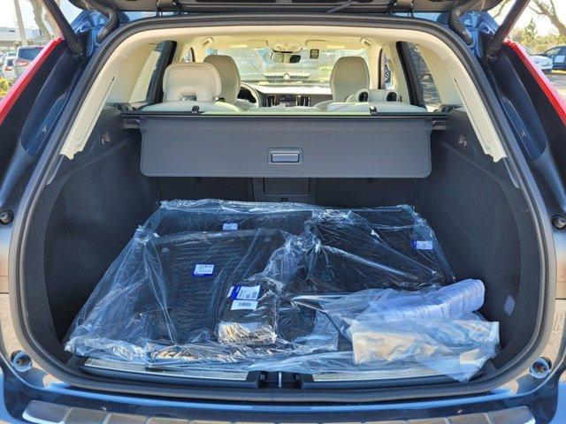 new 2025 Volvo XC60 car, priced at $54,975