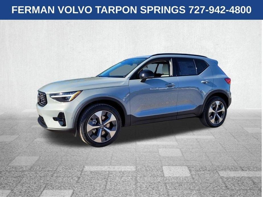 new 2025 Volvo XC40 car, priced at $47,145