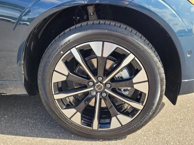 new 2026 Volvo XC60 car, priced at $57,985