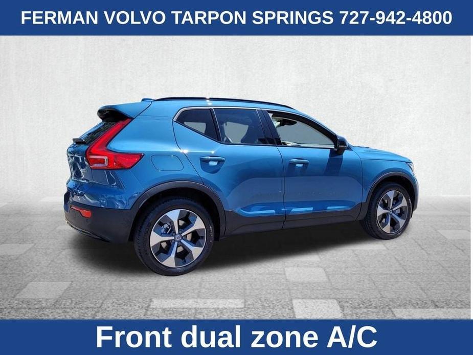 new 2024 Volvo XC40 car, priced at $46,995