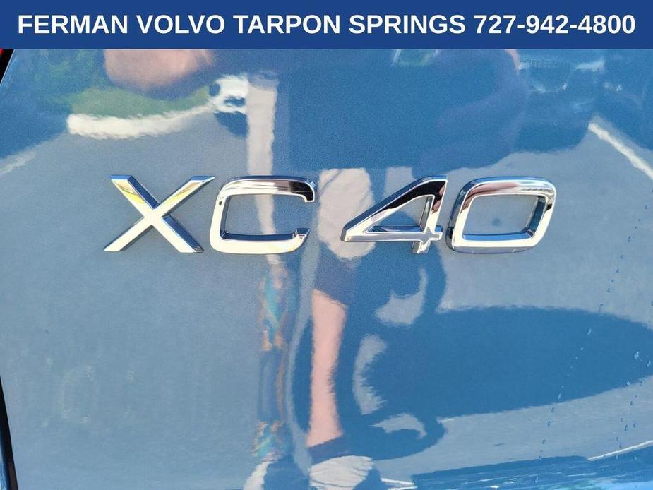 new 2025 Volvo XC40 car, priced at $43,665