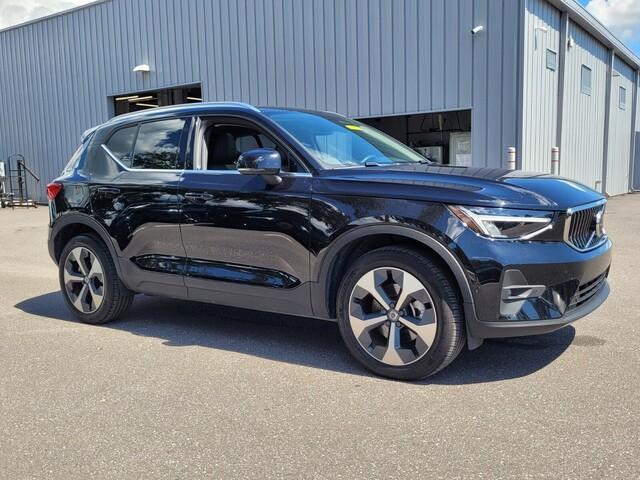 used 2025 Volvo XC40 car, priced at $37,800
