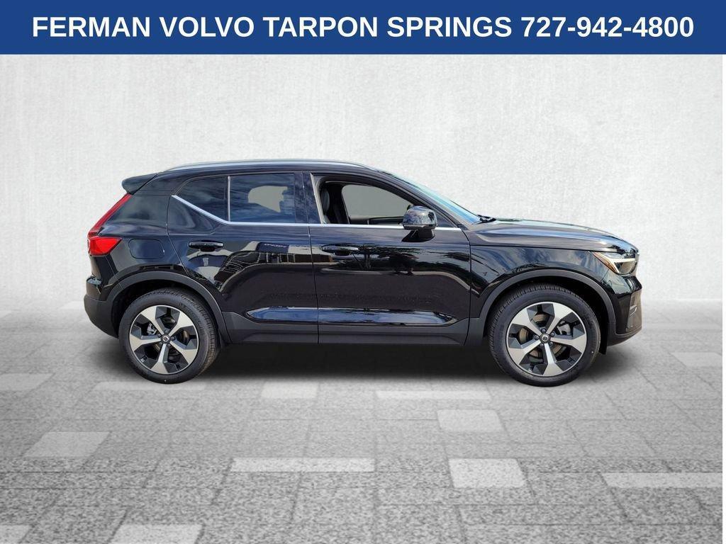 new 2025 Volvo XC40 car, priced at $46,015