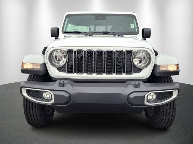 new 2025 Jeep Gladiator car, priced at $52,180