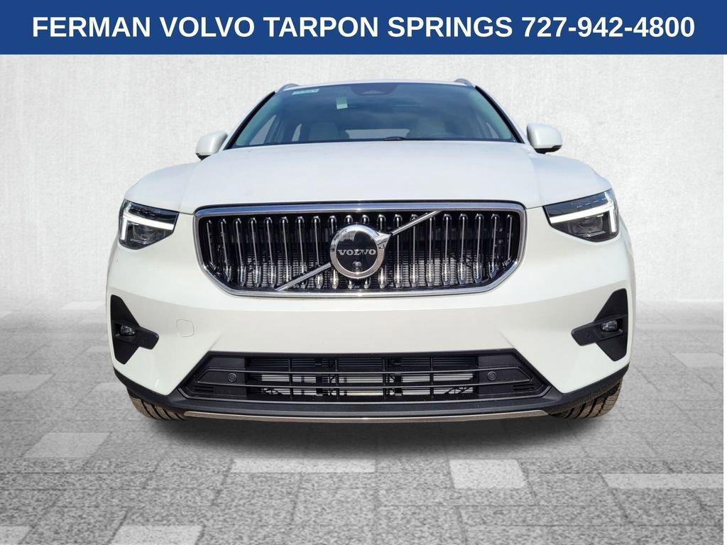 new 2025 Volvo XC40 car, priced at $47,695