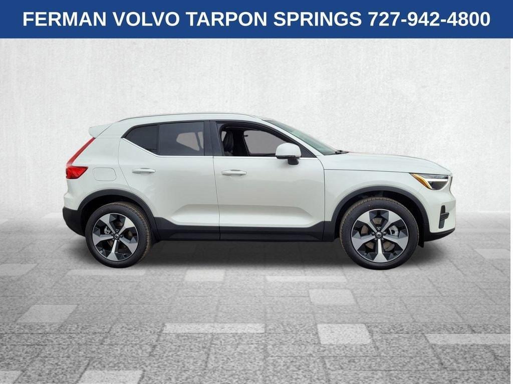 new 2025 Volvo XC40 car, priced at $46,015