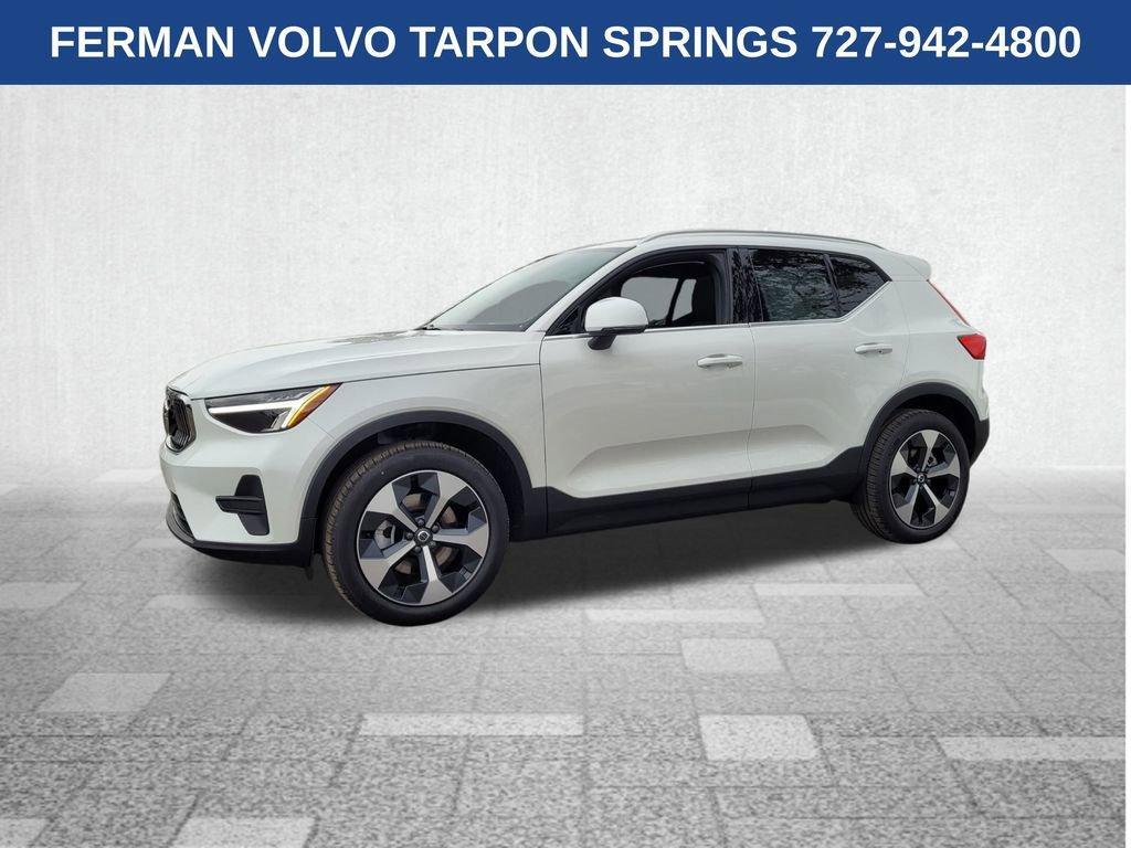 new 2025 Volvo XC40 car, priced at $46,015