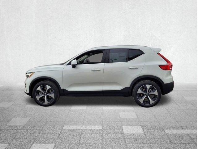 new 2025 Volvo XC40 car, priced at $46,015
