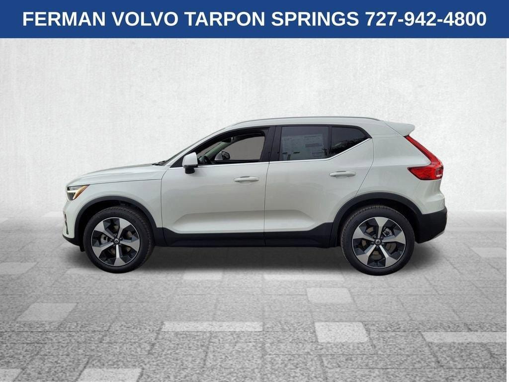 new 2025 Volvo XC40 car, priced at $46,015