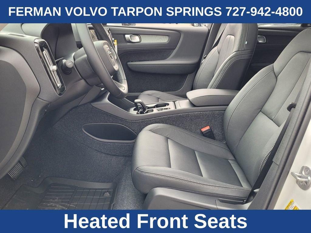 new 2025 Volvo XC40 car, priced at $46,015