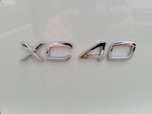 new 2025 Volvo XC40 car, priced at $46,015