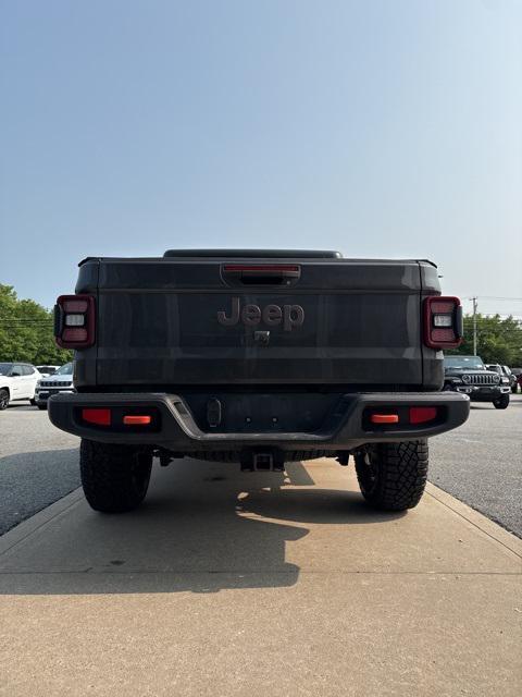used 2021 Jeep Gladiator car, priced at $31,028