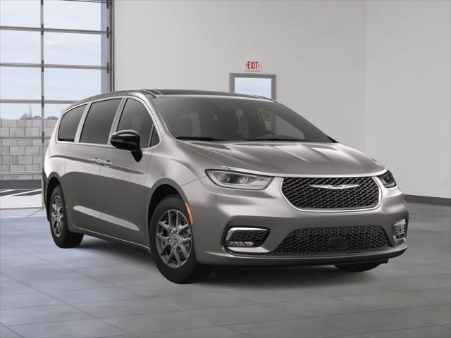 new 2025 Chrysler Pacifica car, priced at $46,220