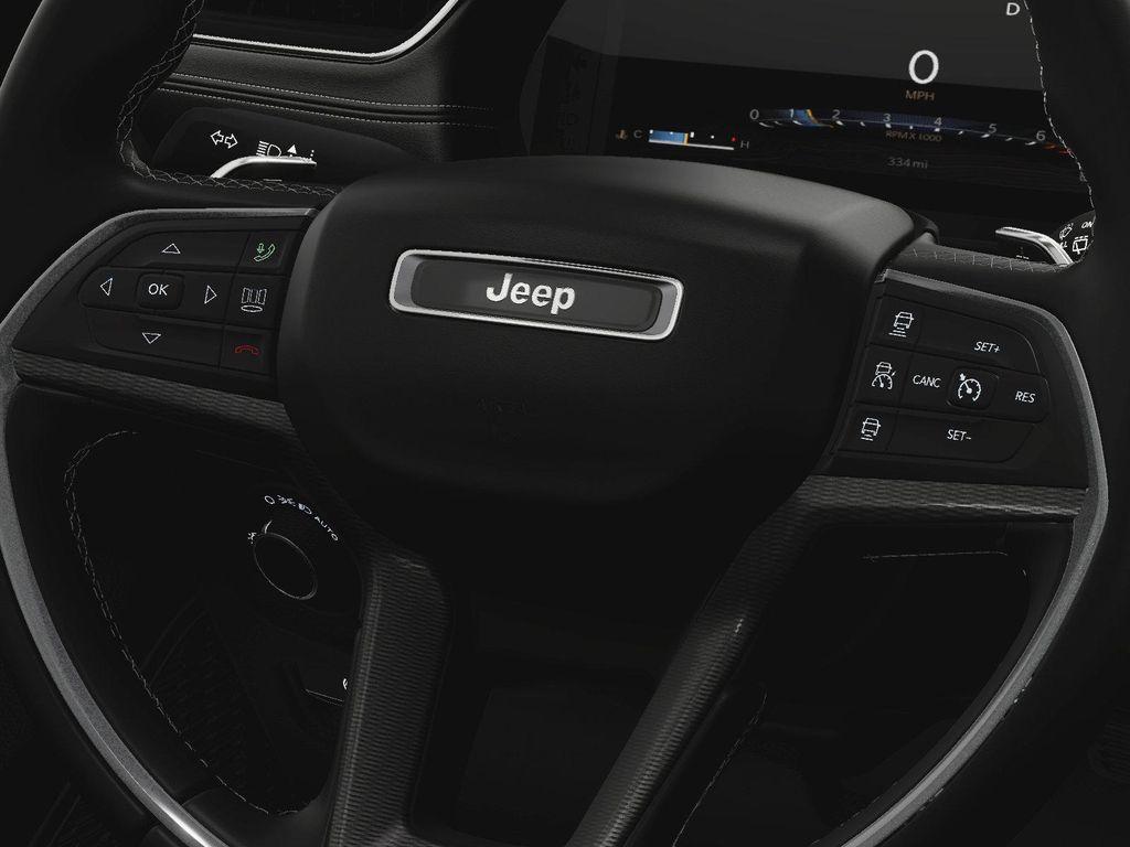 new 2025 Jeep Grand Cherokee car, priced at $46,730