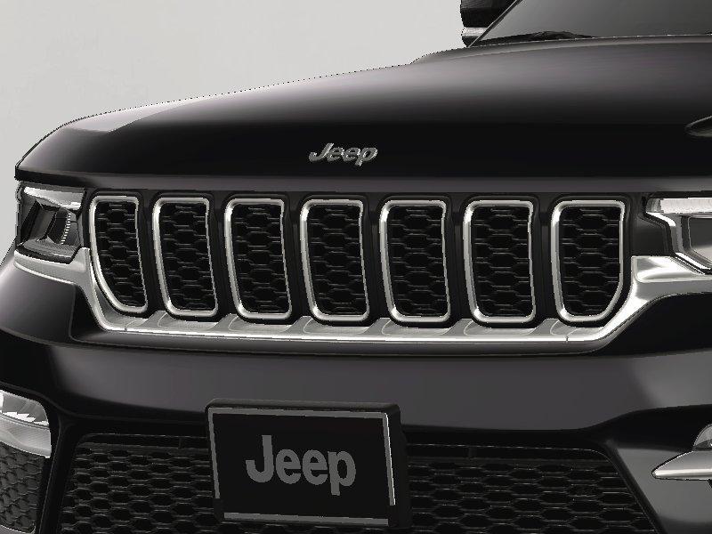 new 2025 Jeep Grand Cherokee car, priced at $47,495