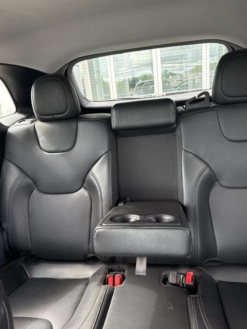 used 2020 Jeep Cherokee car, priced at $17,199