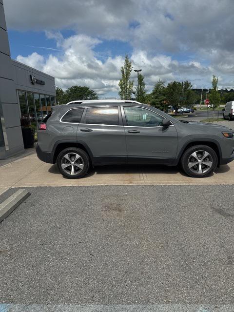 used 2020 Jeep Cherokee car, priced at $17,199