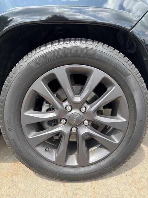 used 2019 Jeep Grand Cherokee car, priced at $25,899